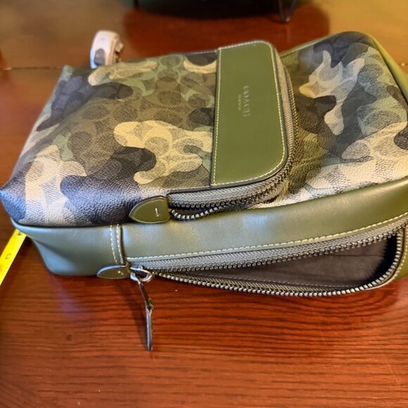 Coach Gotham Pack (Camo print) - Picture 3 of 5